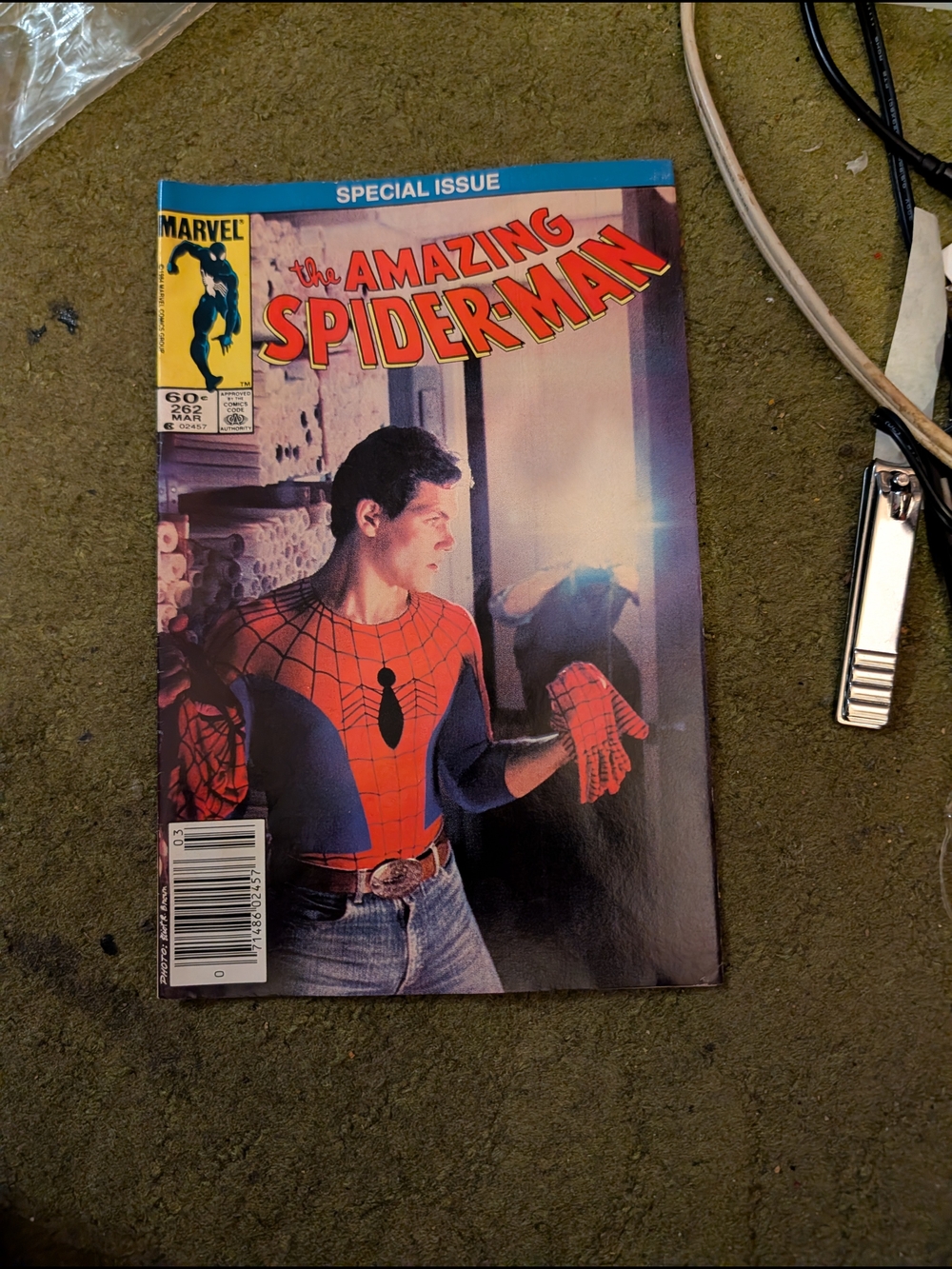 The Amazing Spider-Man Special Issue Comic - Red & Blue Cover